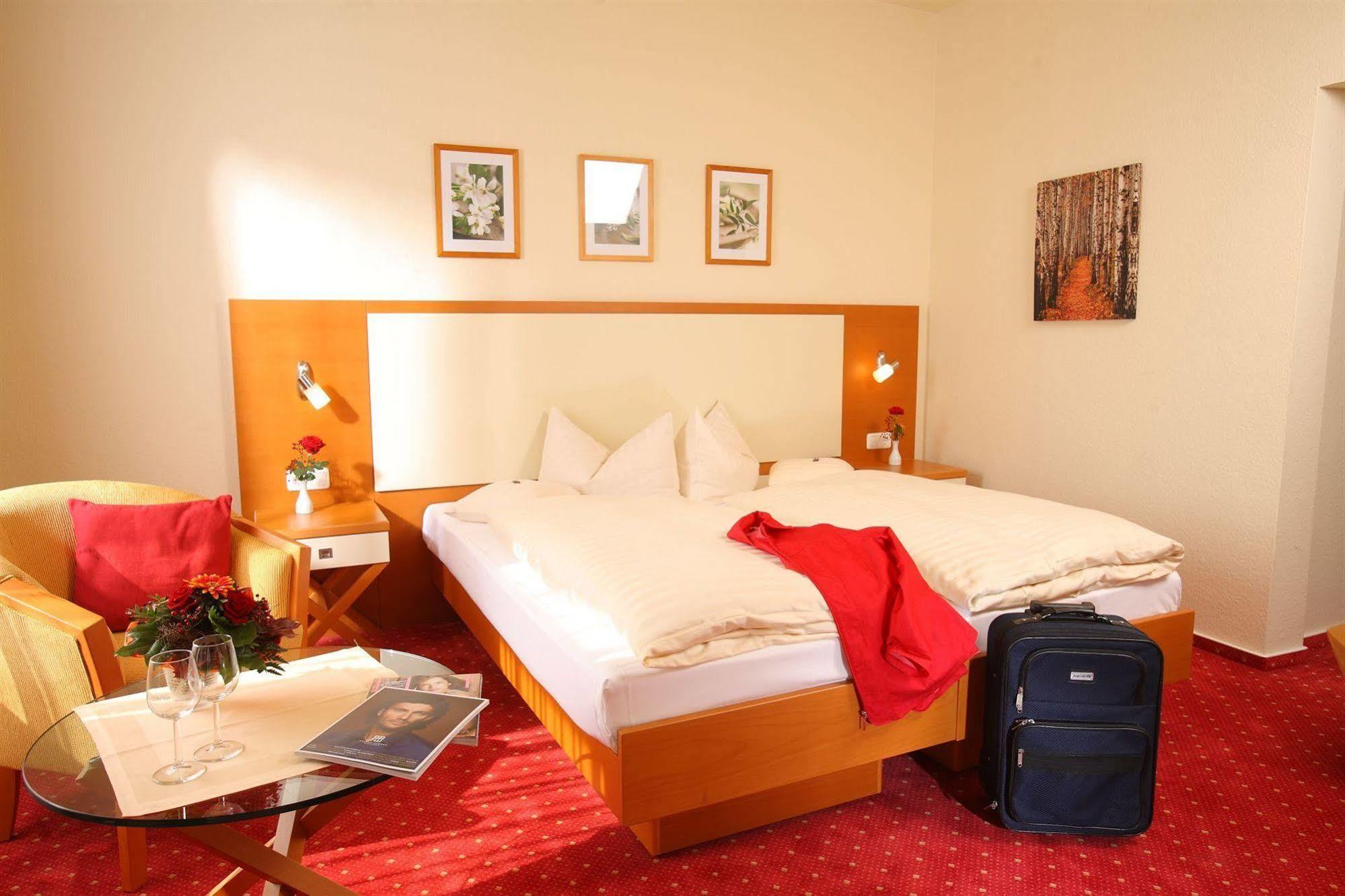 Landhotel Salmen Oberkirch  Exterior photo