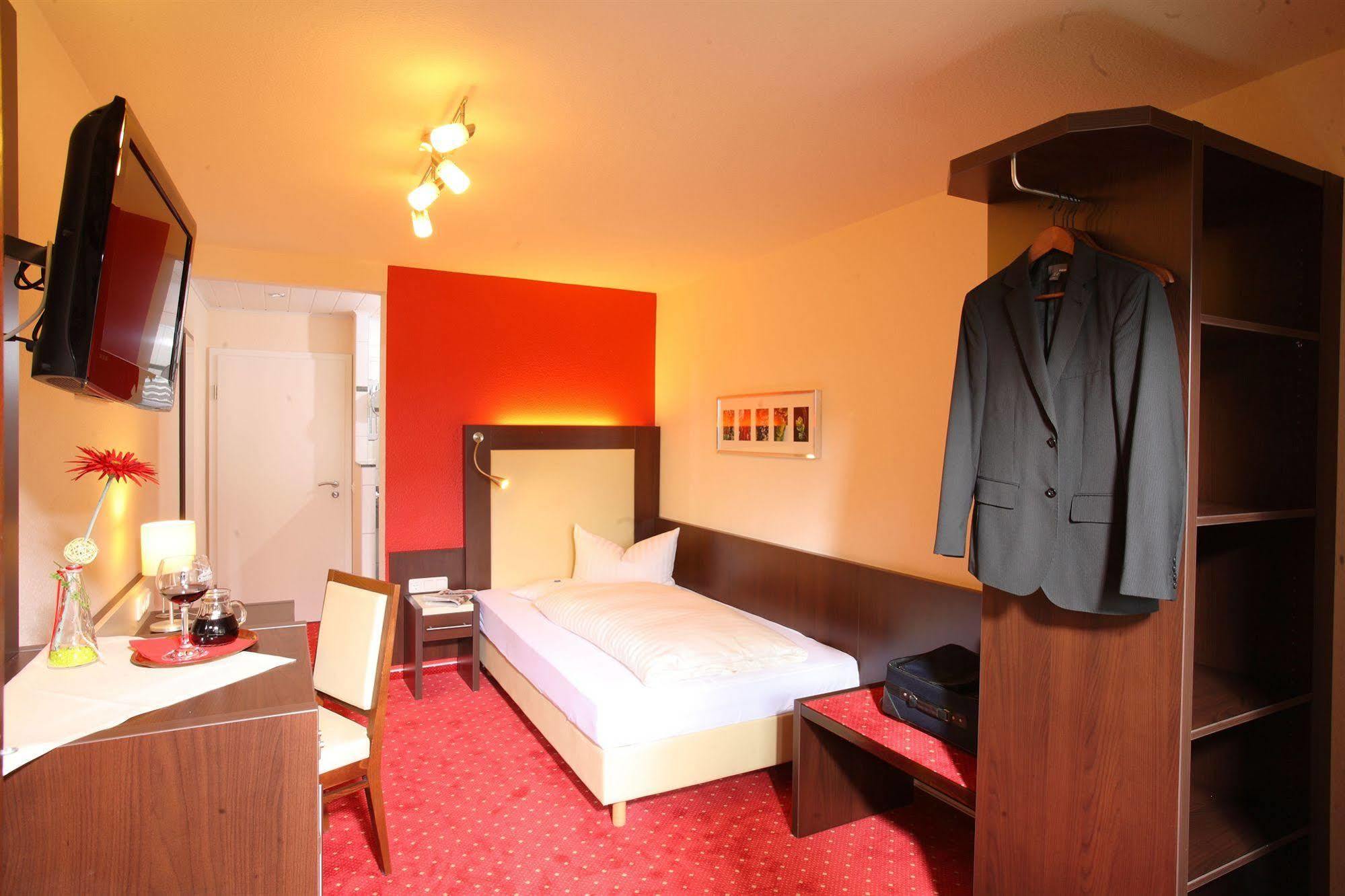 Landhotel Salmen Oberkirch  Exterior photo